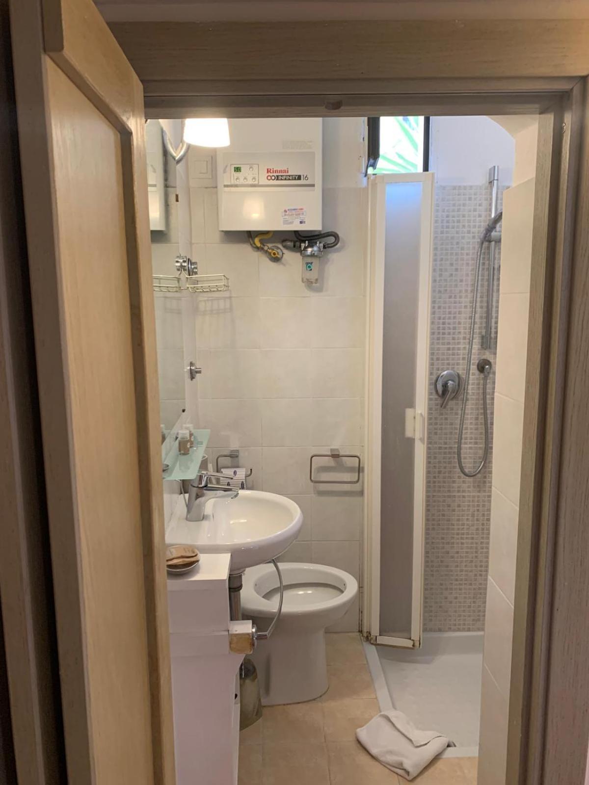 Domus Chiavari House Рим Экстерьер фото